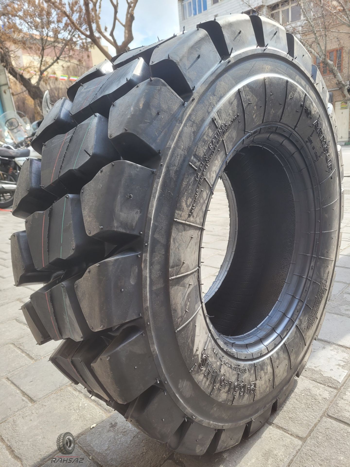IMG_20260726_165952_959 لاستیک بابکت 12/16.5 آرمور ال5 - تصویر 1